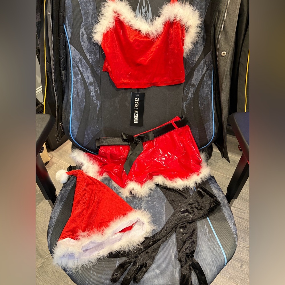 🎃 Dolls kill jingle bell talent show costume size M NWT!!